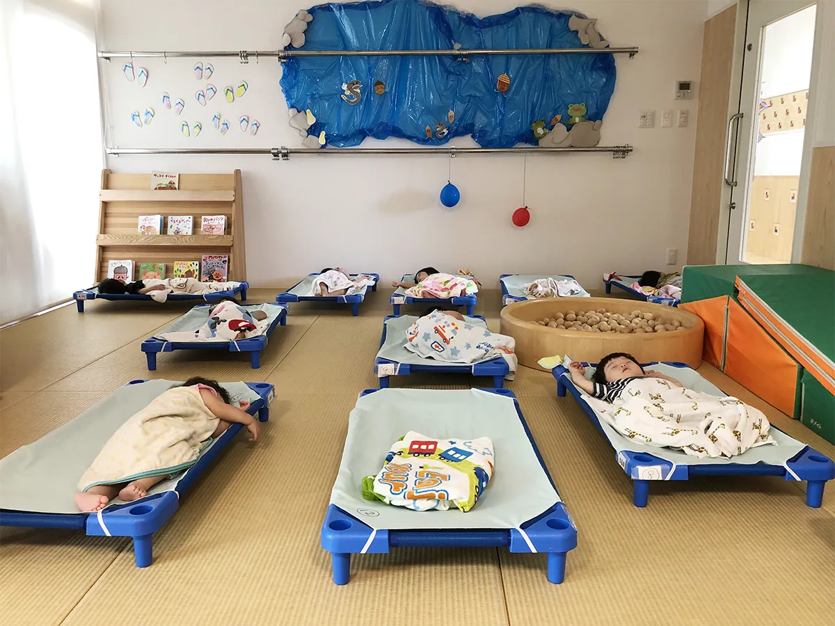 お昼寝用ベット